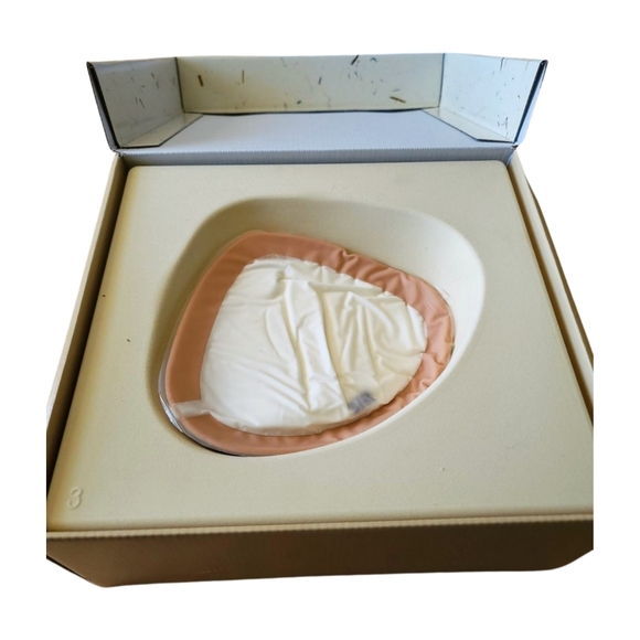 Naturalwear Trulife Harmony Silk Plus 00472-09 Breast Prosthesis Breast Form - Picture 1 of 8